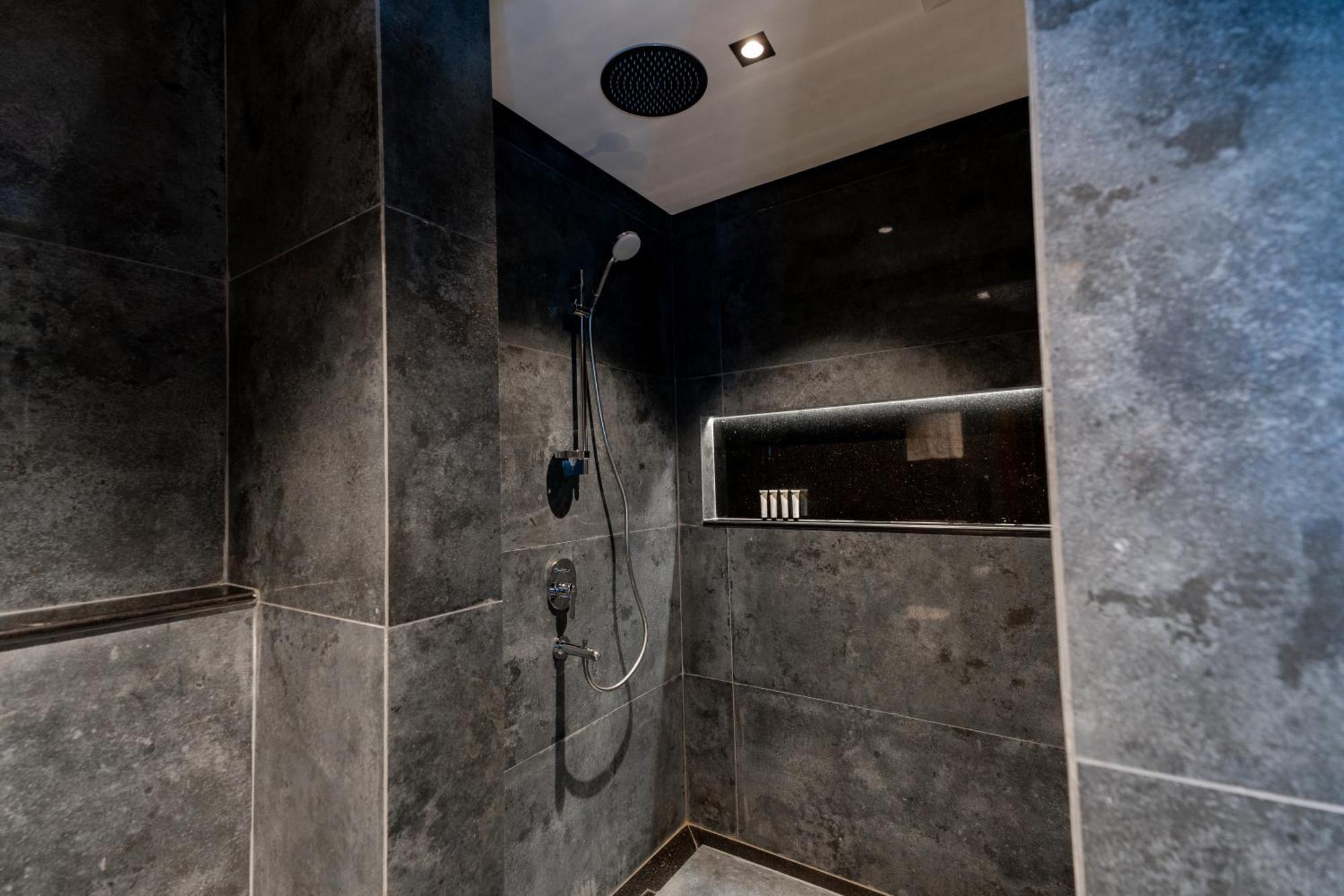 Damask Hotels Ал Хада Екстериор снимка
