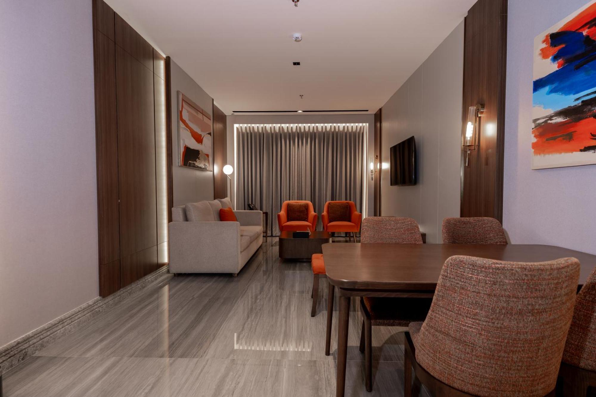Damask Hotels Ал Хада Екстериор снимка