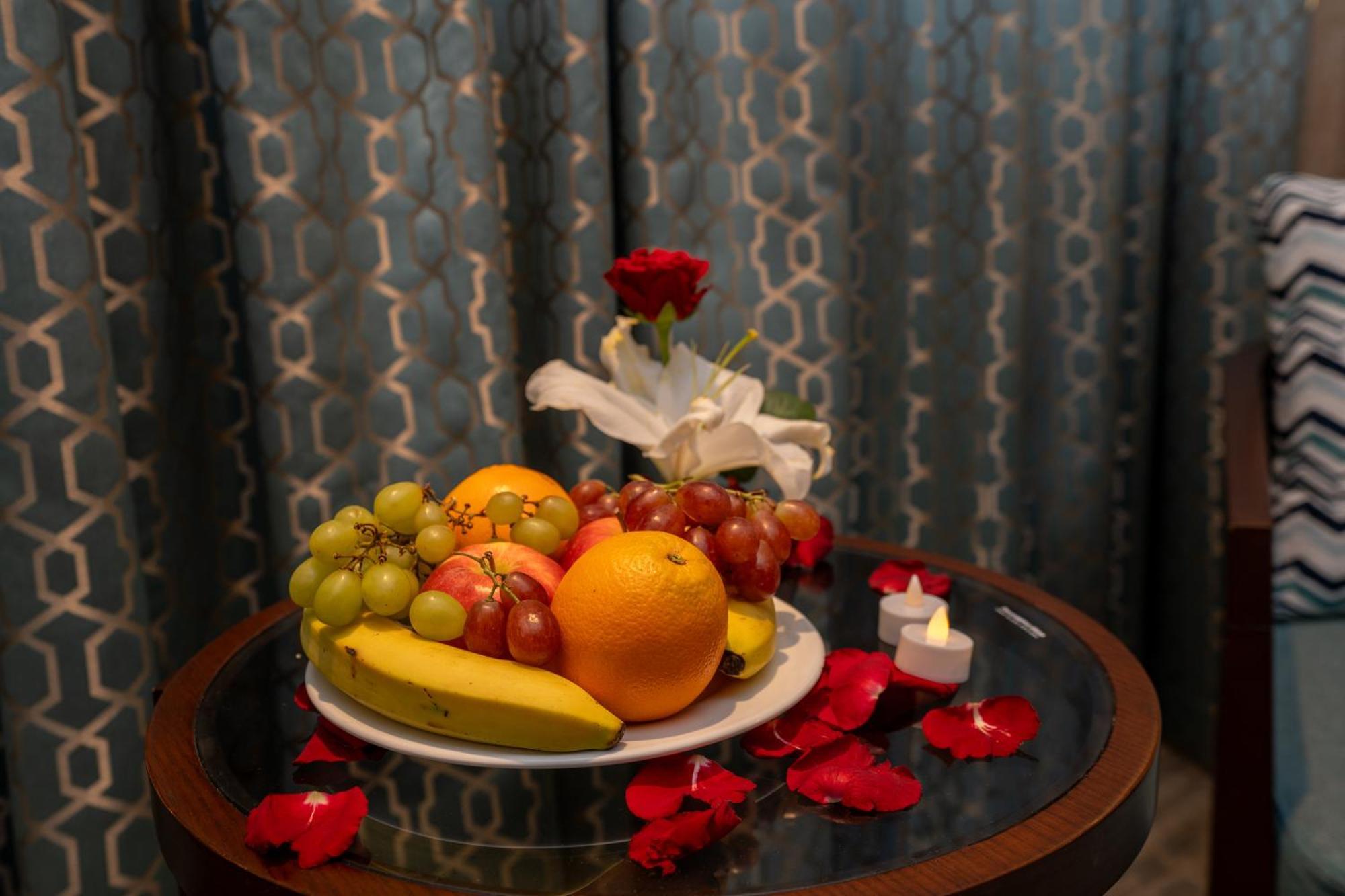 Damask Hotels Ал Хада Екстериор снимка