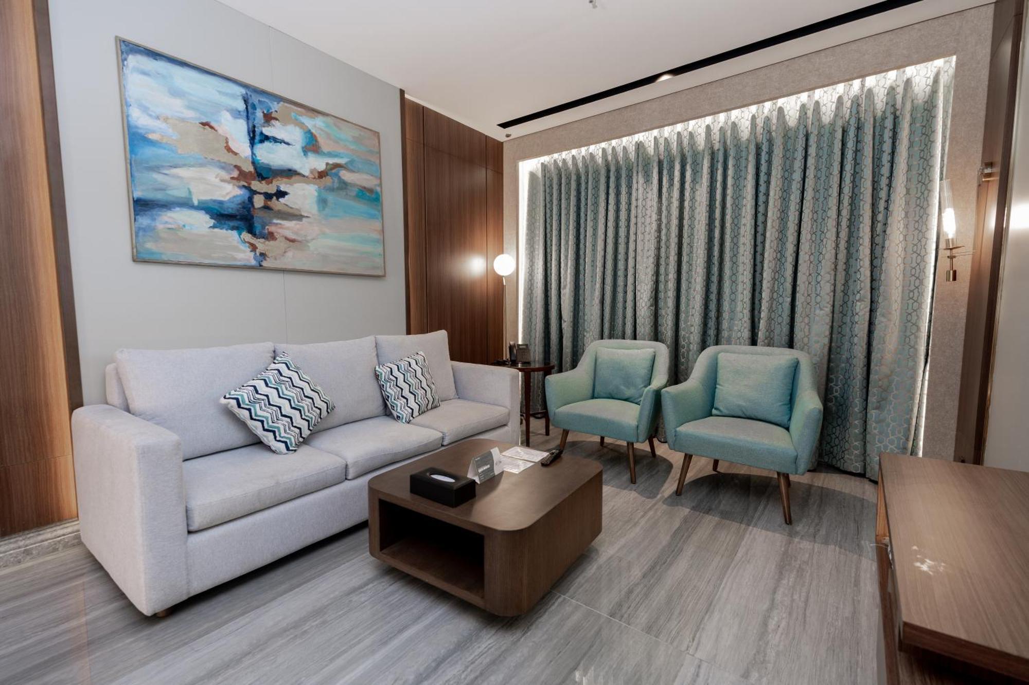 Damask Hotels Ал Хада Екстериор снимка