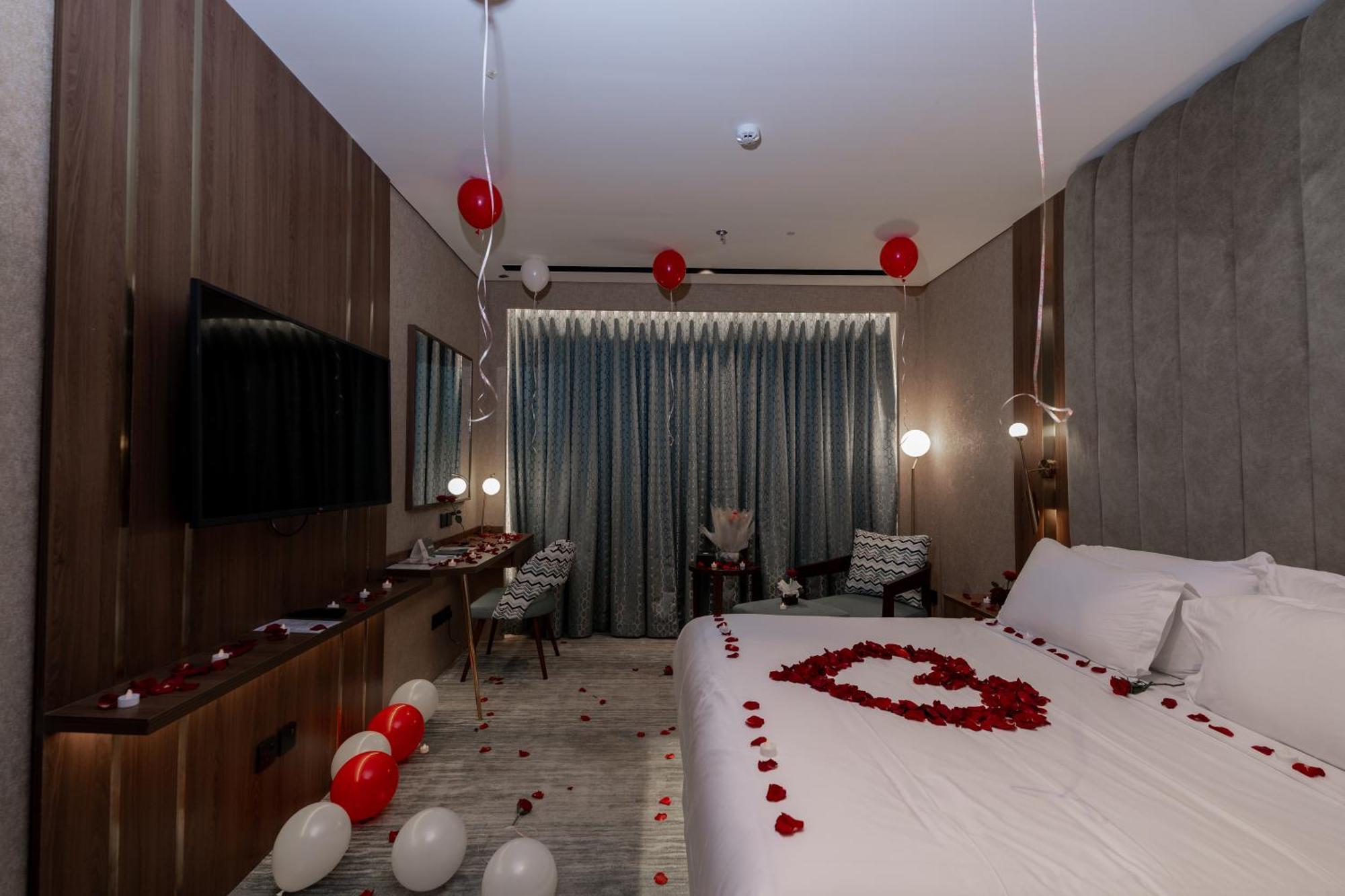 Damask Hotels Ал Хада Екстериор снимка