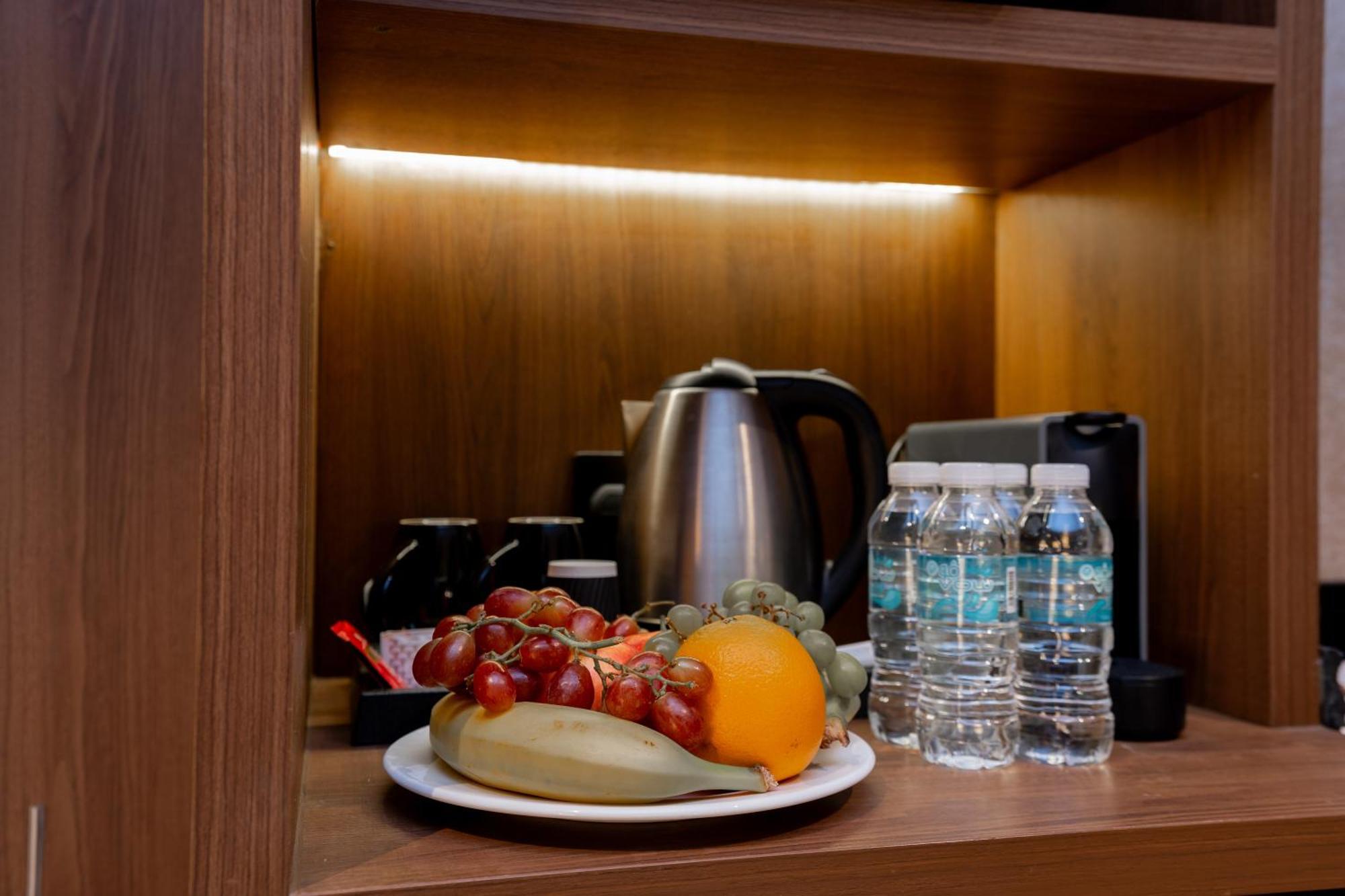 Damask Hotels Ал Хада Екстериор снимка
