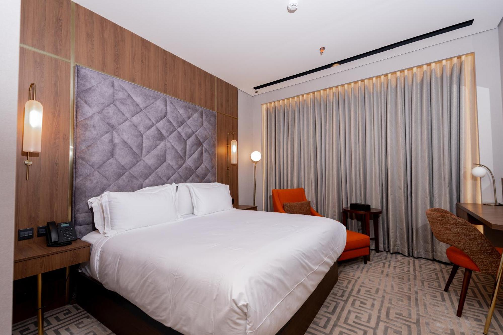 Damask Hotels Ал Хада Екстериор снимка