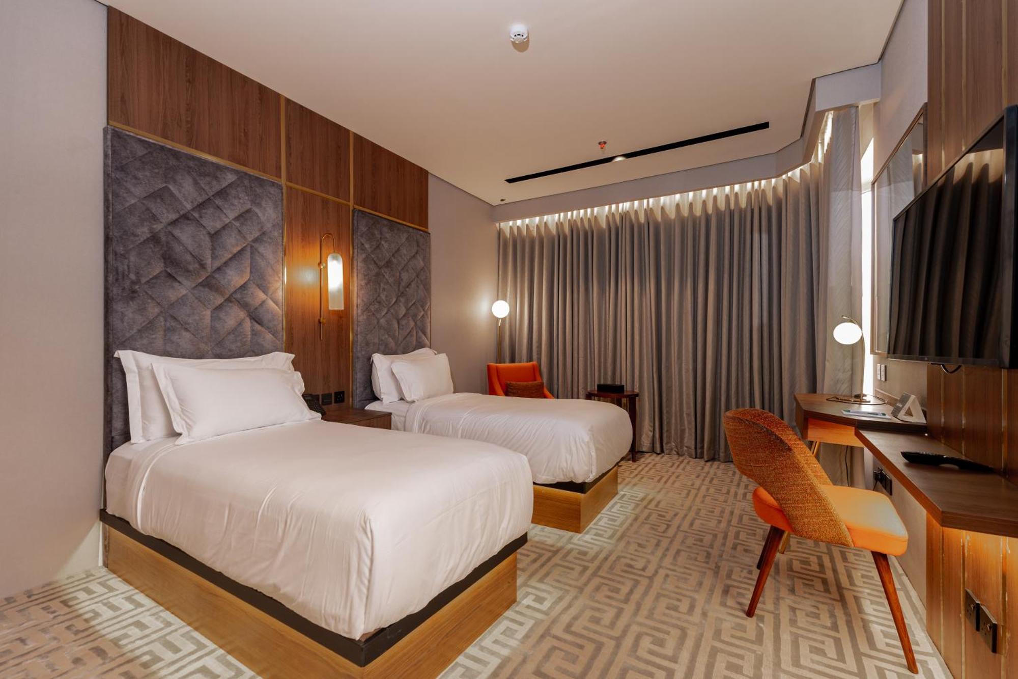Damask Hotels Ал Хада Екстериор снимка