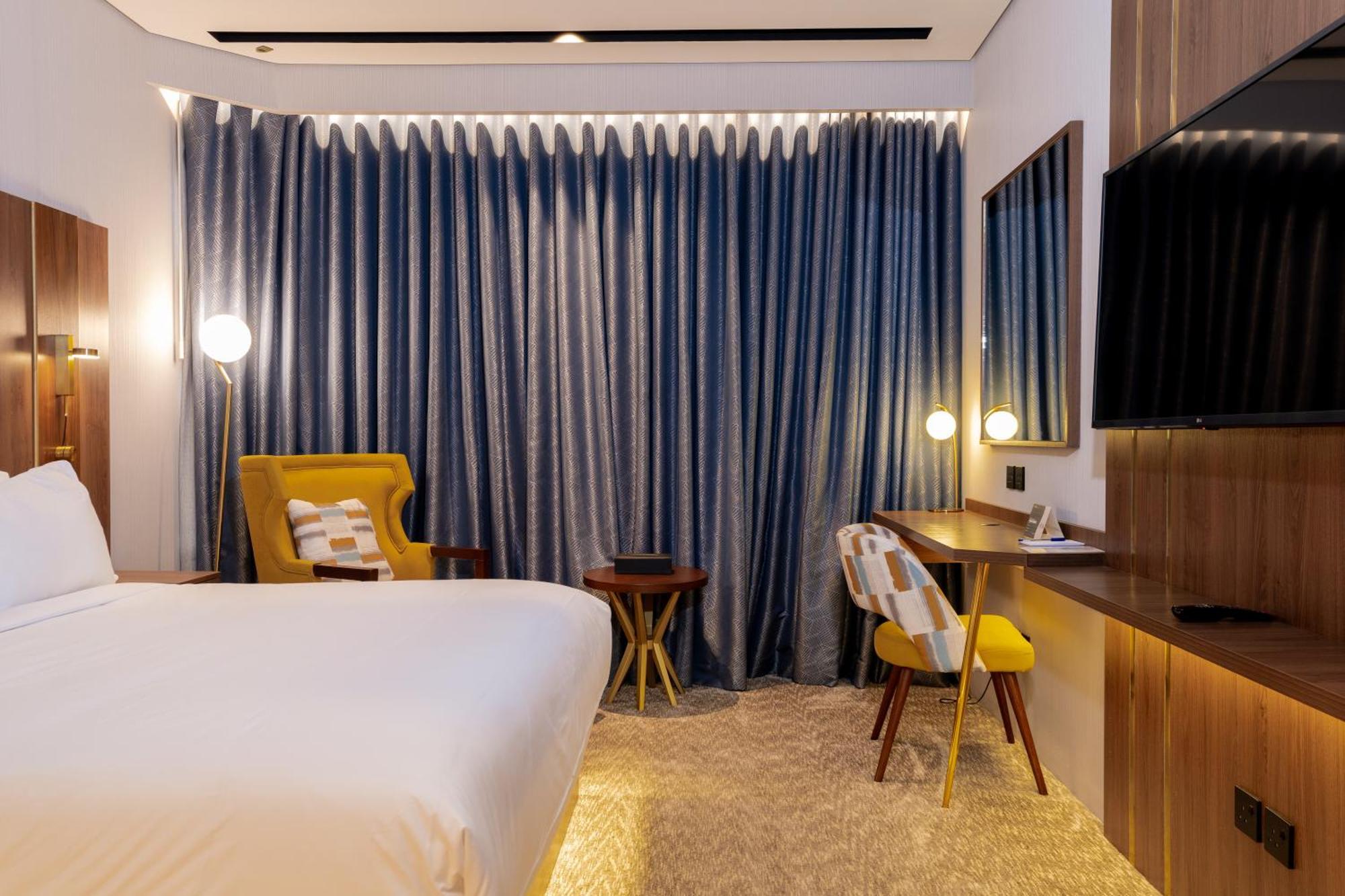 Damask Hotels Ал Хада Екстериор снимка