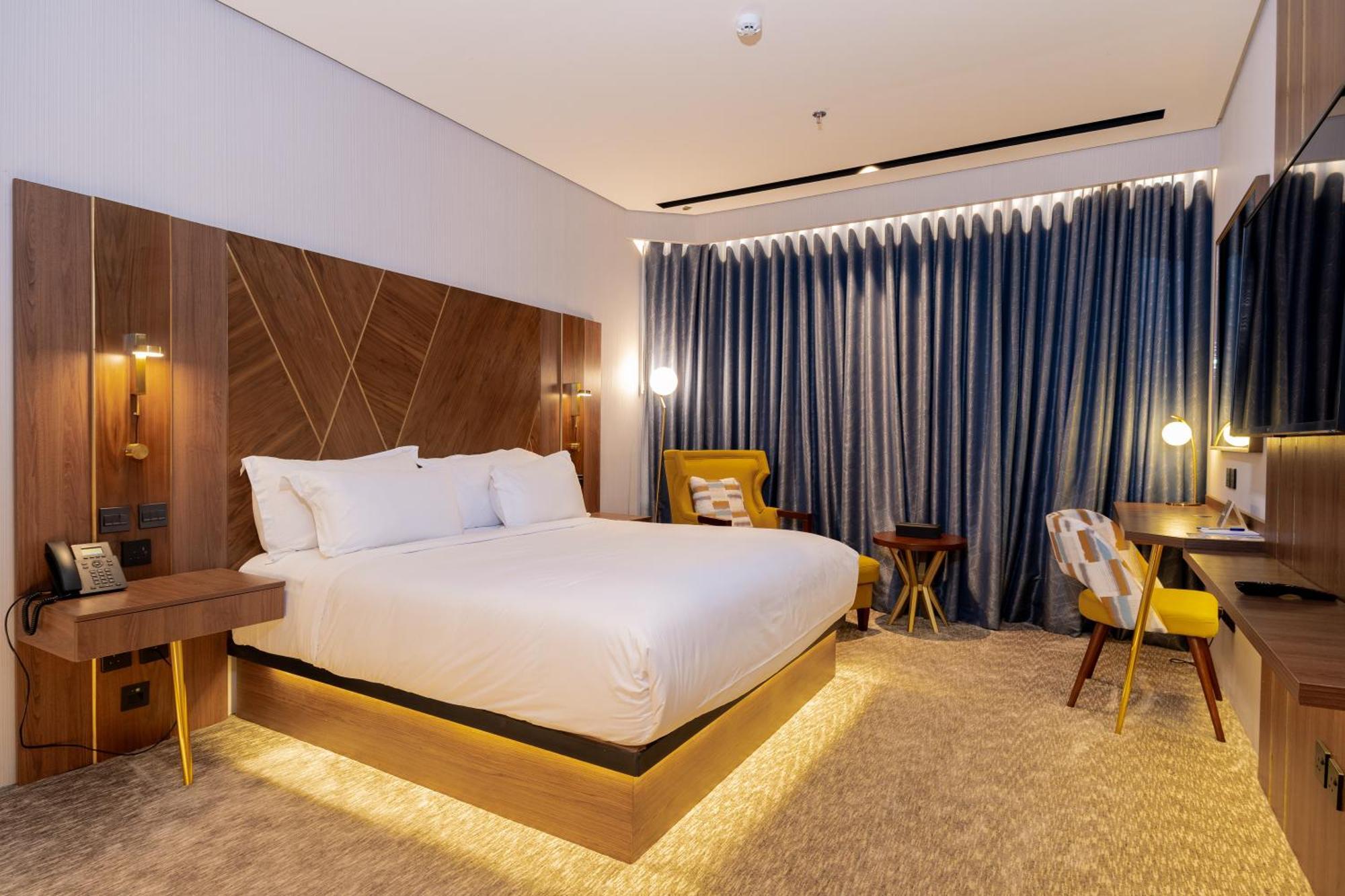Damask Hotels Ал Хада Екстериор снимка