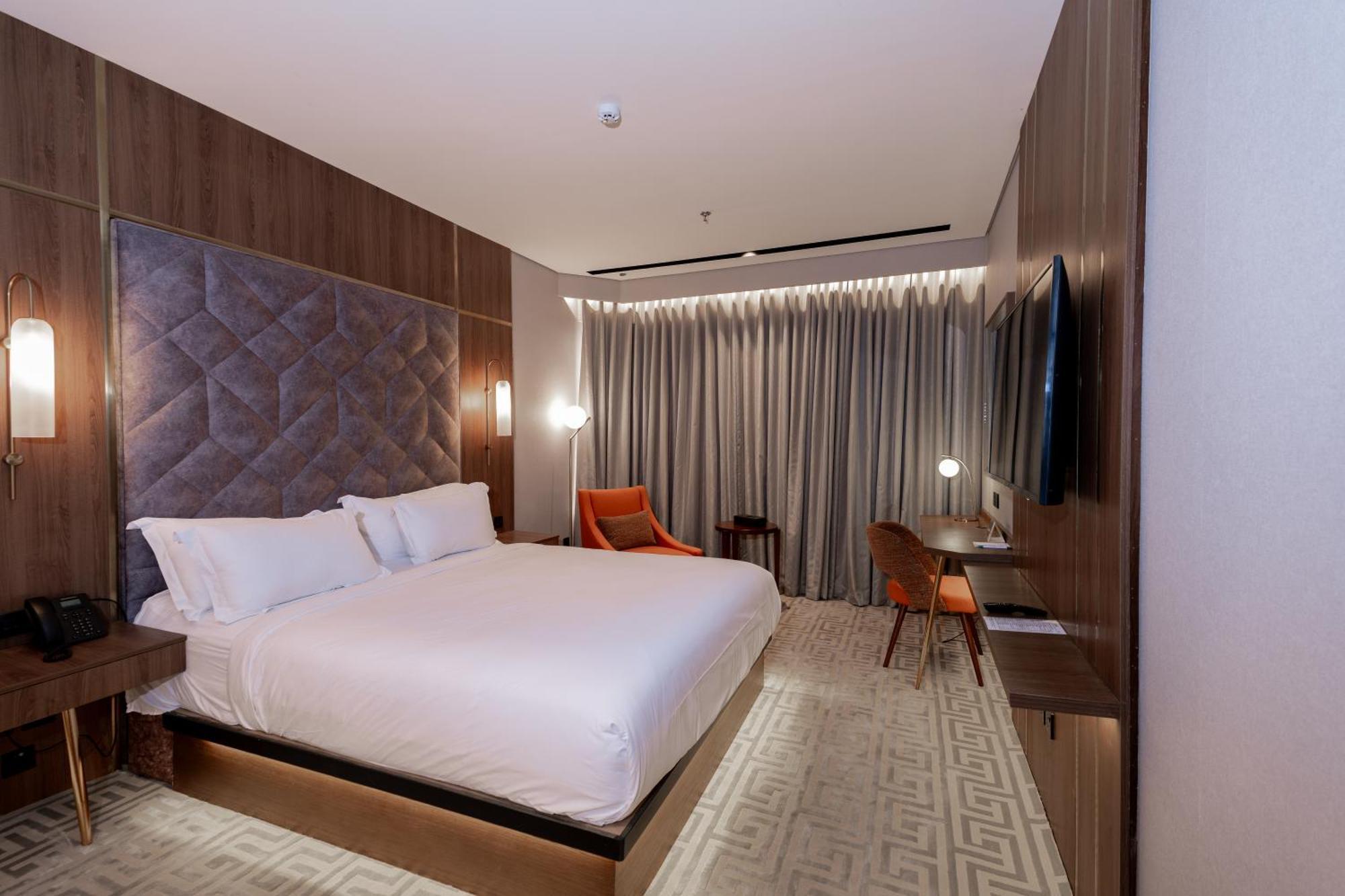 Damask Hotels Ал Хада Екстериор снимка